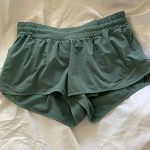 Green lululemon hottie hot shorts